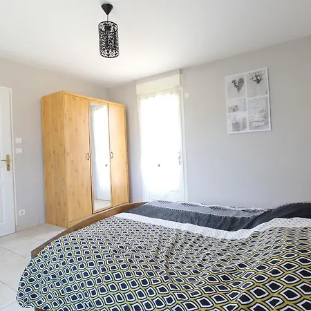 De Charme 4 Pers Avec Privatif, Terrasse, Et Equipements Complets Au Coeur D'un Village Viticole - Fr-1-622-20 Holiday home La Viardiere