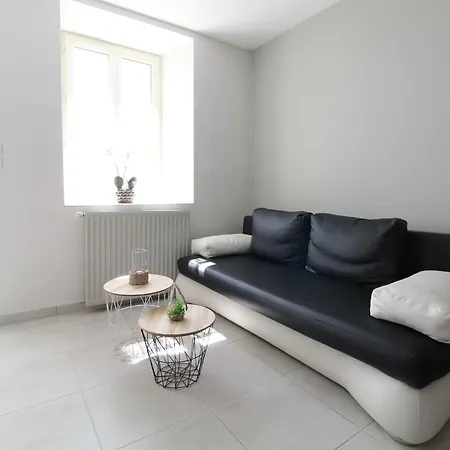 De Charme 4 Pers Avec Privatif, Terrasse, Et Equipements Complets Au Coeur D'un Village Viticole - Fr-1-622-20 Holiday home *