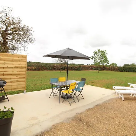 Holiday home De Charme 4 Pers Avec Privatif, Terrasse, Et Equipements Complets Au Coeur D'un Village Viticole - Fr-1-622-20 La Viardiere