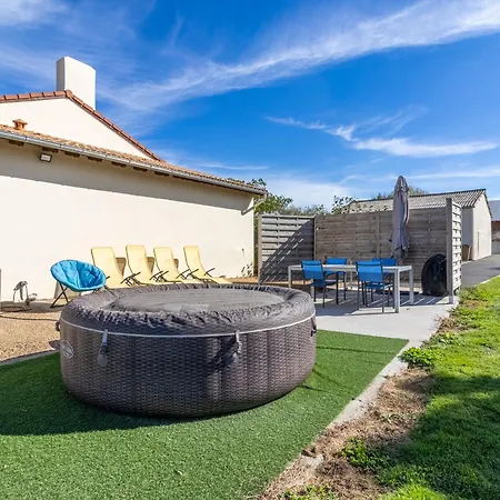 De Charme 4 Pers Avec Privatif, Terrasse, Et Equipements Complets Au Coeur D'un Village Viticole Landhuis