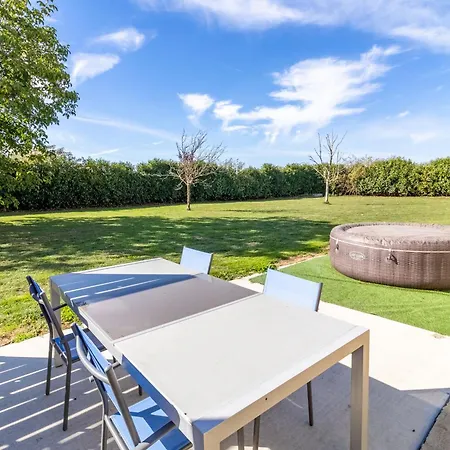 De Charme 4 Pers Avec Privatif, Terrasse, Et Equipements Complets Au Coeur D'un Village Viticole - Fr-1-622-20 La Viardiere