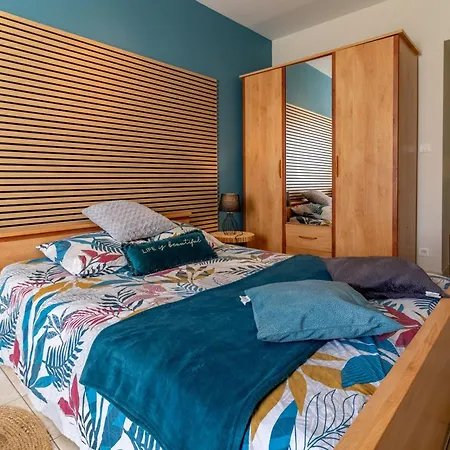 De Charme 4 Pers Avec Privatif, Terrasse, Et Equipements Complets Au Coeur D'un Village Viticole - Fr-1-622-20 * La Viardiere