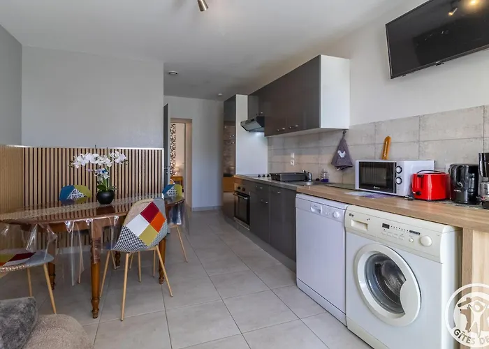 De Charme 4 Pers Avec Privatif, Terrasse, Et Equipements Complets Au Coeur D'un Village Viticole - Fr-1-622-20 Ferienhaus *