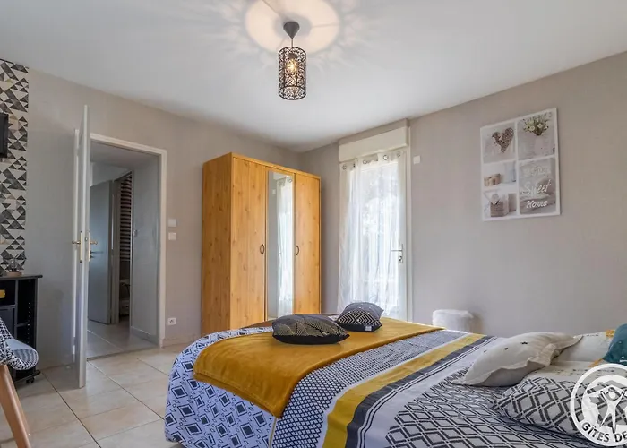 De Charme 4 Pers Avec Privatif, Terrasse, Et Equipements Complets Au Coeur D'un Village Viticole - Fr-1-622-20 Ferienhaus La Viardiere