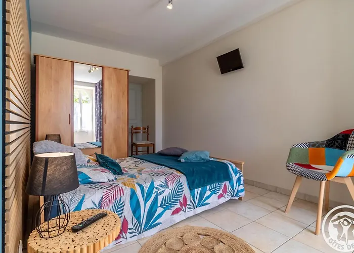 Ferienhaus De Charme 4 Pers Avec Privatif, Terrasse, Et Equipements Complets Au Coeur D'un Village Viticole - Fr-1-622-20